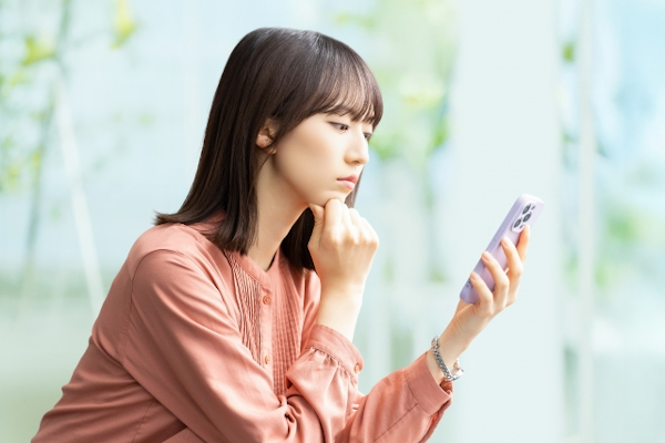 やる気が無く悩む女性
