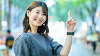 笑顔の女性