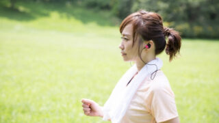 本気でダイエットをする女性
